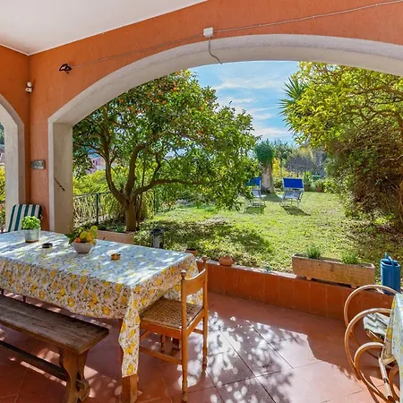 Teresa A Due Passi Da Finalborgo Villa