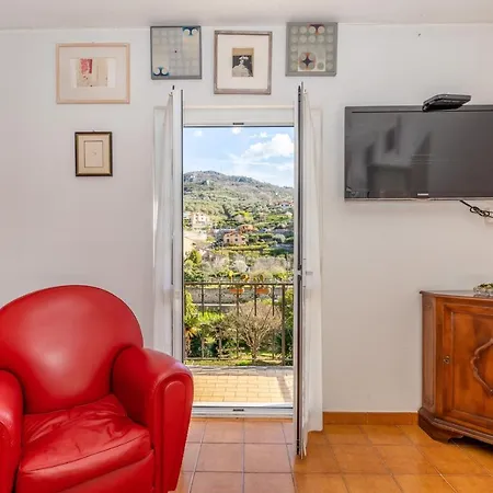 Teresa A Due Passi Da Finalborgo *