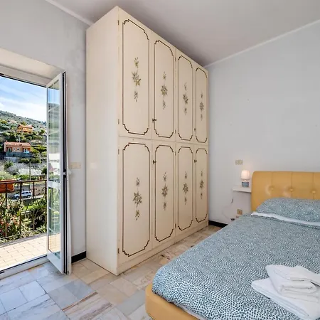 Teresa A Due Passi Da Finalborgo *