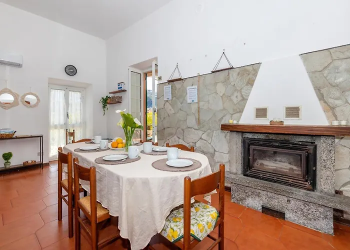 וילה Teresa A Due Passi Da Finalborgo פינאלה ליגורה