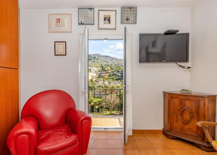 Teresa A Due Passi Da Finalborgo *