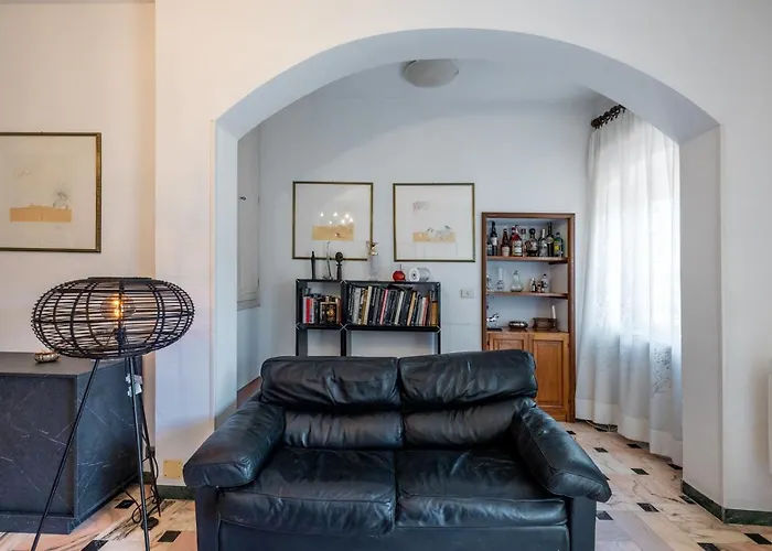 Teresa A Due Passi Da Finalborgo פינאלה ליגורה