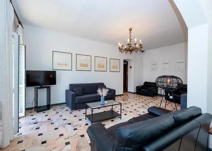 Teresa A Due Passi Da Finalborgo פינאלה ליגורה